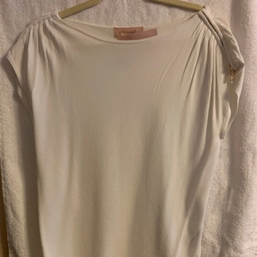 Philosophy Top with Zippered sleeves